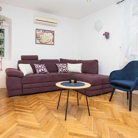 Daloro Suite สปลิท ภายนอก รูปภาพ